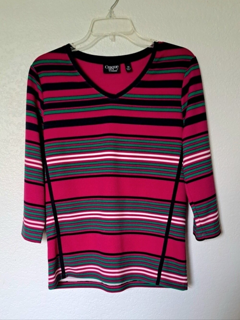 Onque Casuals Fuchsia Striped V-Neck 3/4 Sleeve Top Vintage